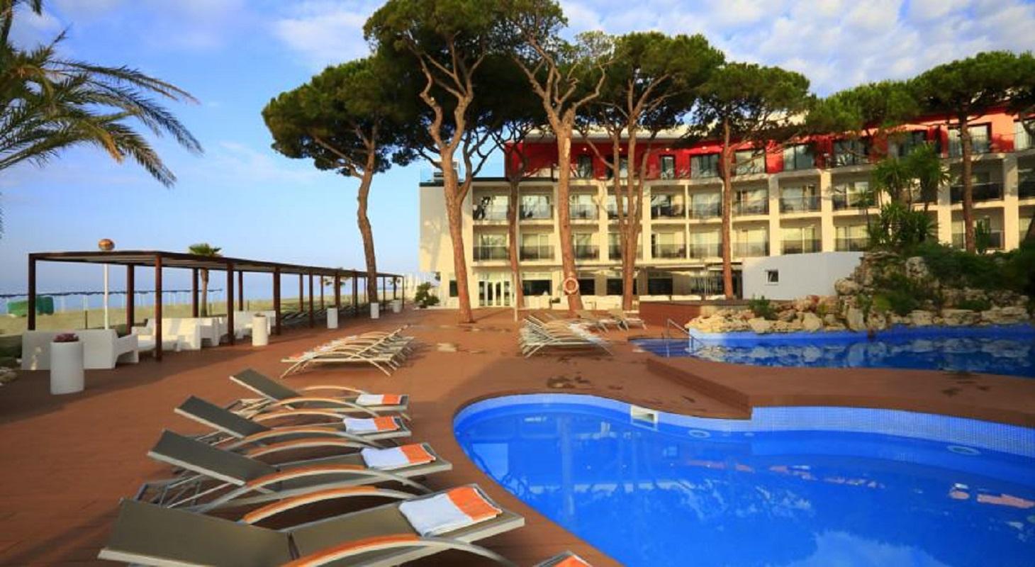 Отель Estival Centurion Playa Камбрильс Экстерьер фото
